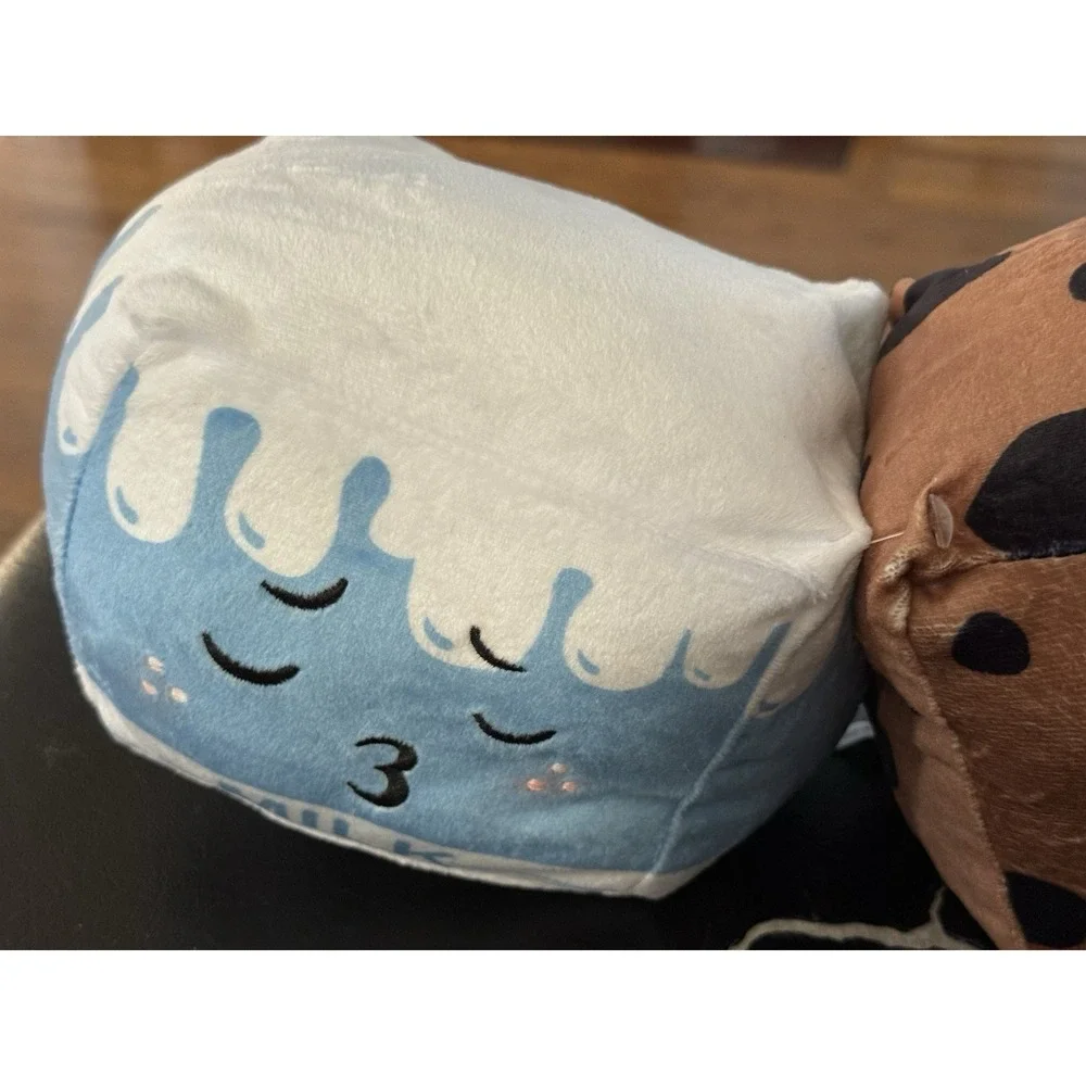 Milk &‎ Cookie Inseparables Plush Magnetic Cubes